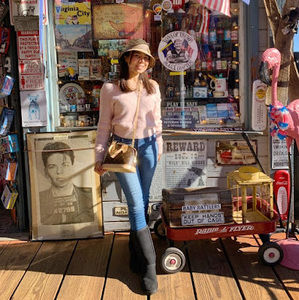 Meet your Posher, Wantanee